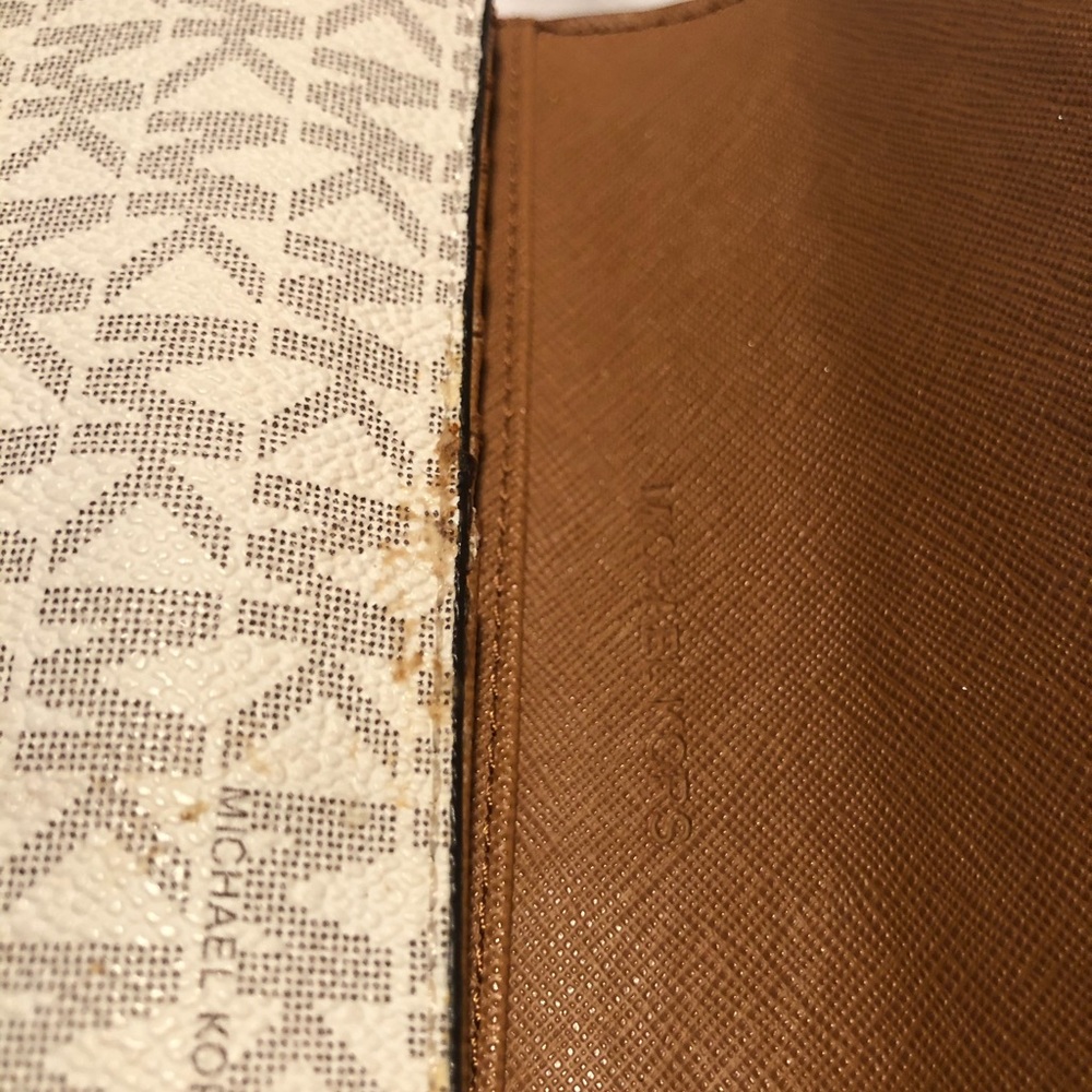 MK wallet - Picture 4 of 4